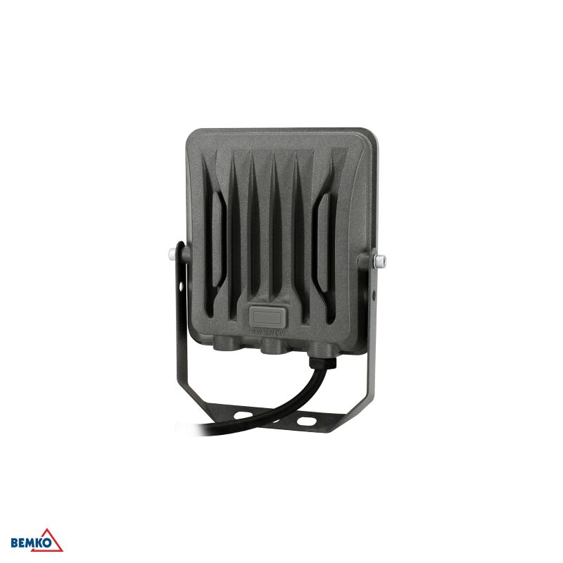 C64-LFP-020DG-CCT BEMKO REFLEKTOR LED SMD  20W 3CCT 1800lm PRAJNA IP65 SIVI