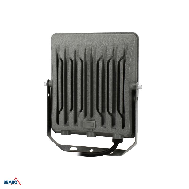 C64-LFP-050DG-CCT BEMKO REFLEKTOR LED SMD  50W 3CCT 4500lm PRAJNA IP65 SIVI