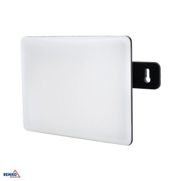 C65-LFX-030BL-4K BEMKO REFLEKTOR LED 30W 4000K 2700lm LFX IP65 CRNI