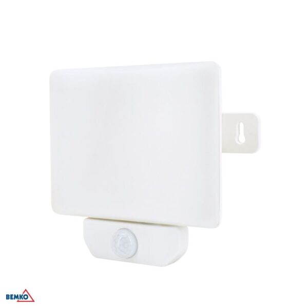 C65-LFX-030WH-4K-PIR BEMKO REFLEKTOR LED 30W 4000K 2700lm LFX IP65 BIJELA SENZOR