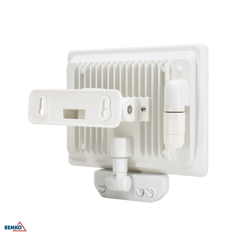 C65-LFX-050WH-4K-PIR BEMKO REFLEKTOR LED 50W 4000K 4500lm LFX IP65 BIJELI SENZOR