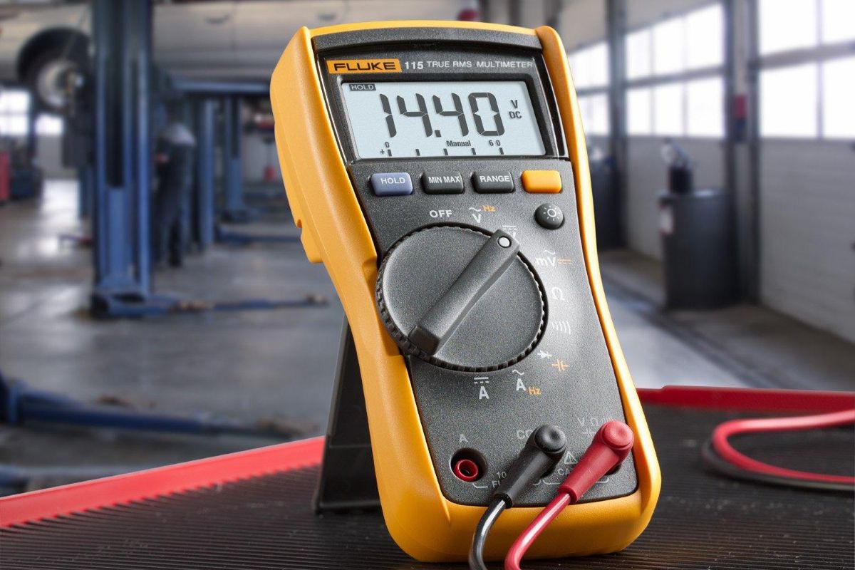 FLUKE 115 FLUKE 115 digitalni multimetar (True-RMS)